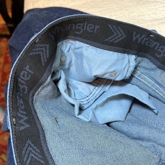 NWT Wrangler Regular Fit Jean 48x30 - Picture 6 of 13